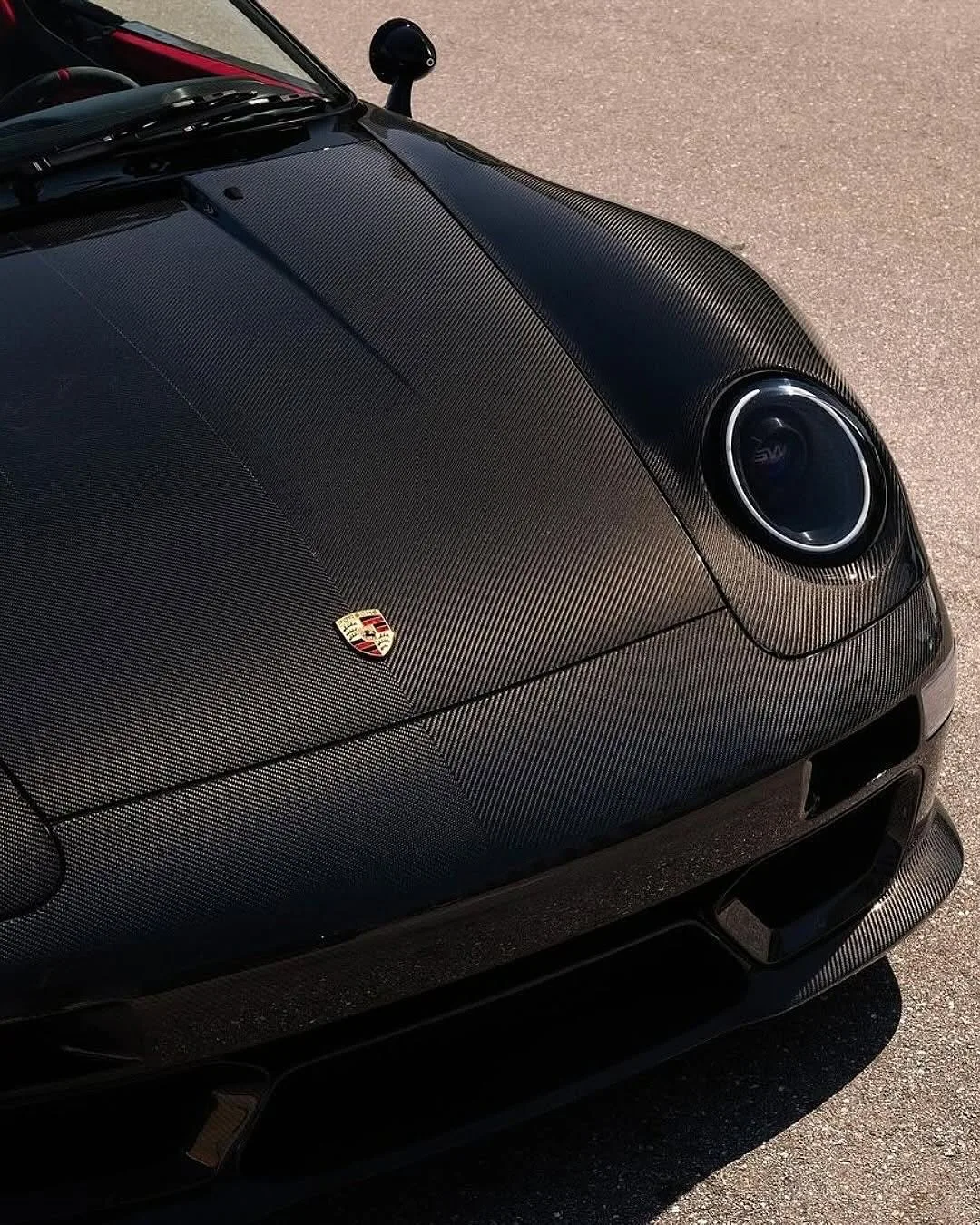 Wet Carbon Fiber vs. Forged Carbon Fiber: The Ultimate Guide to Texture, Weight, and Tech